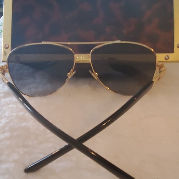 Tory Burch Sunglasses - Picture 2 of 6